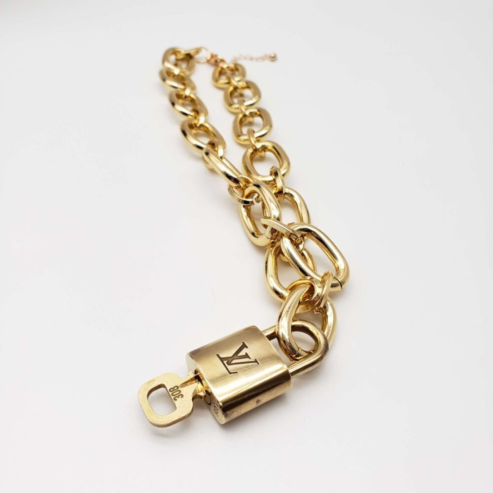 Authentic Louis Vuitton Lock and Key Gold Color with Gold Plated Chain Necklace - Picture 7 of 14